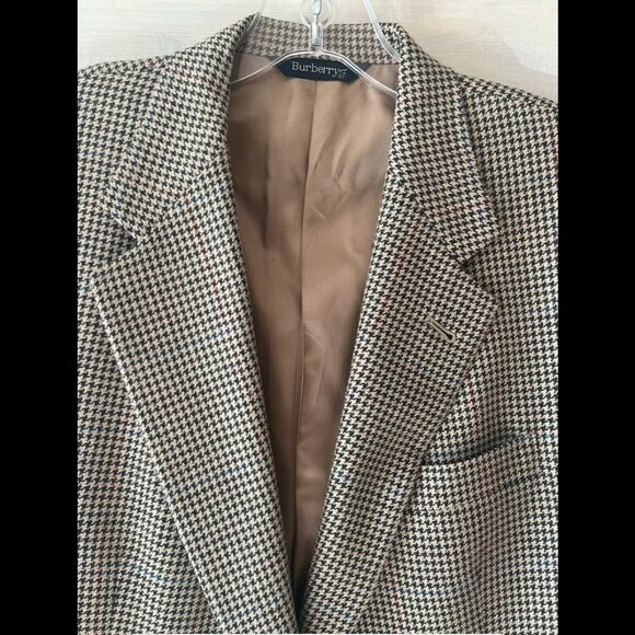 BURBERRY LONDON Brown Houndstooth 2 Button Wool Blazer, Size 39S - Picture 7 of 9